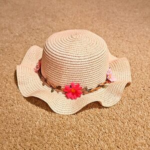 Little girl's hat